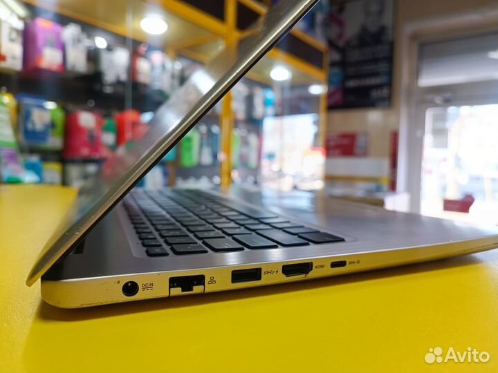 Игровой ноутбук Asus N580V