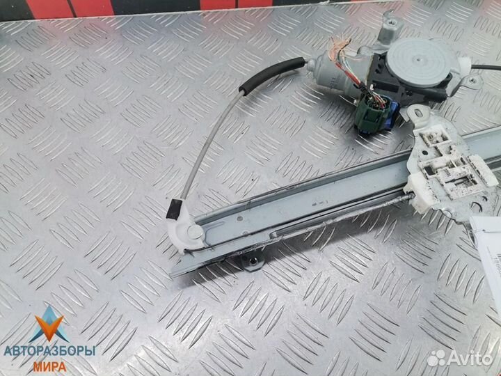 Стеклоподъемник передний правый Nissan Juke YF15