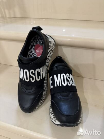 Кроссовки Love Moschino