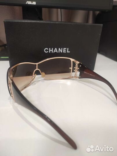 Chanel солнцезащитные очки с золотой оправой
