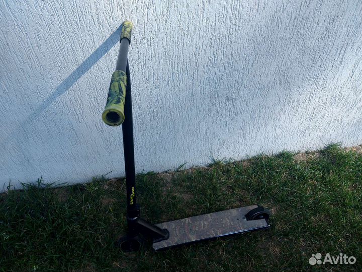 Трюковой самокат tech team voodoo