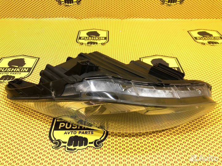 Фара левая Hyundai ix35