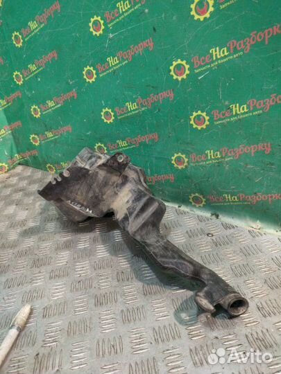 Бачок омывателя Opel Astra H седан