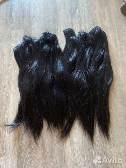 Волосы на заколках