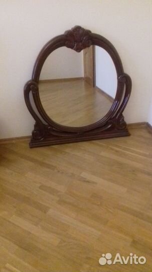 Зеркало на комод