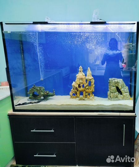Аквариум с тумбой