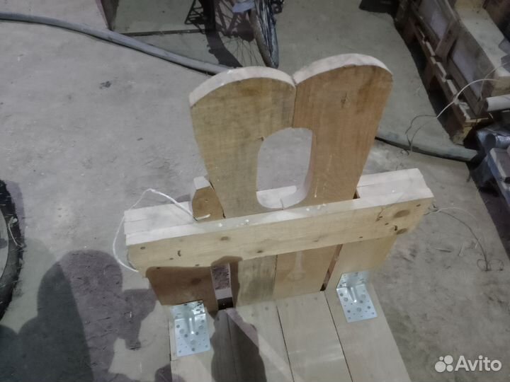 Продам станок для дойки коз и овец