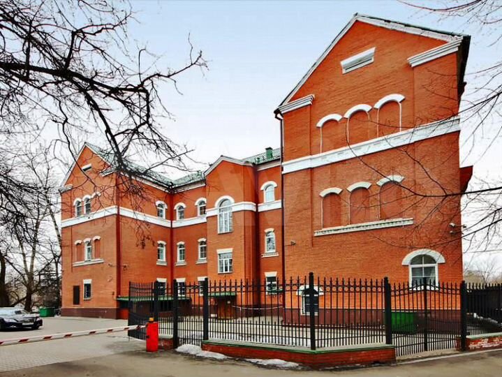 Офисный особняк класса В+, 1505 м²