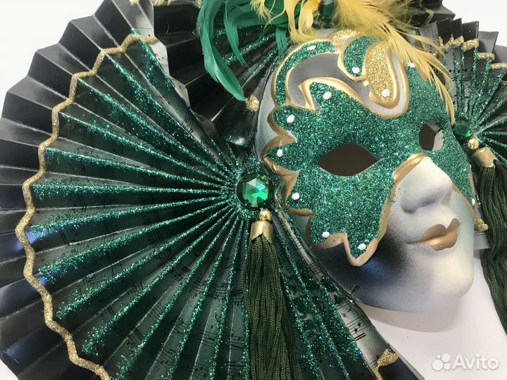 Маска венецианская