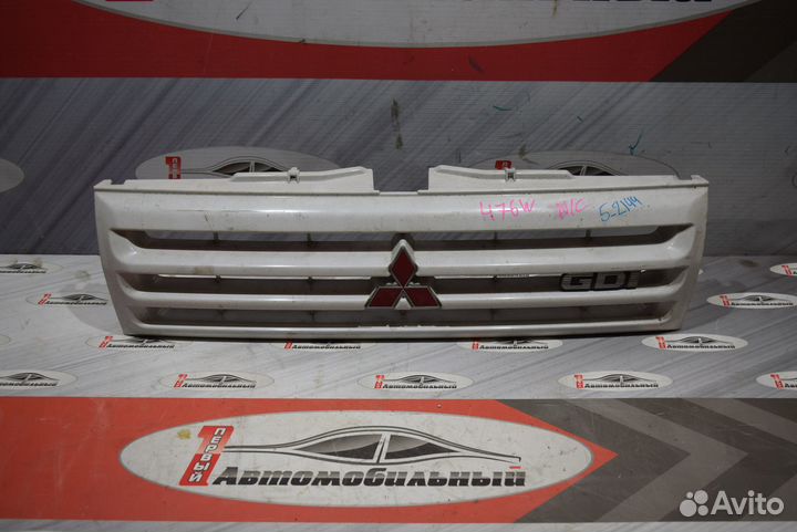 Решётка радиатора c Mitsubishi Pajero iO H76W 4G93