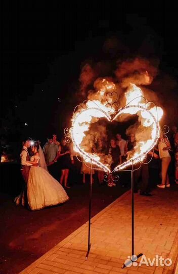 Фаер шоу. Огненное шоу. Пиротехник. Встреча гостей