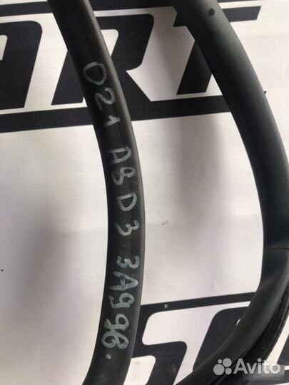 Уплотнитель двери Audi A8 D3