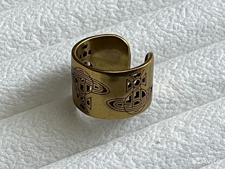 Кольцо модное