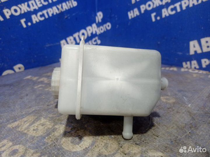 Бачок для тормозной жидкости Chery Tiggo T11