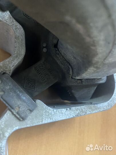 Опора двигателя LADA Largus бу оригинал