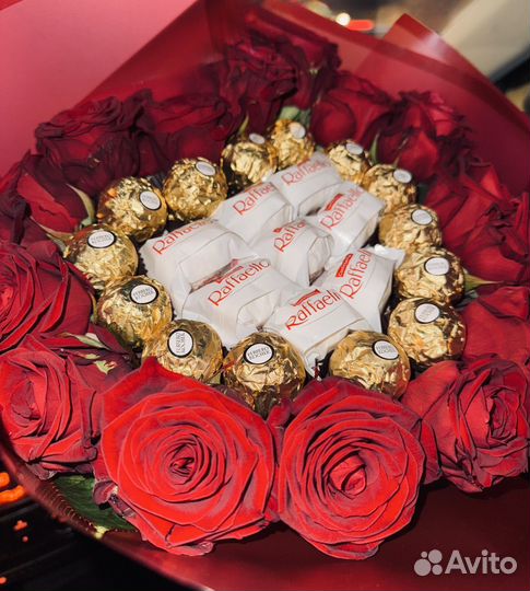 Цветы розы с Raffaello(рафаэлло) Ferrero Rocher