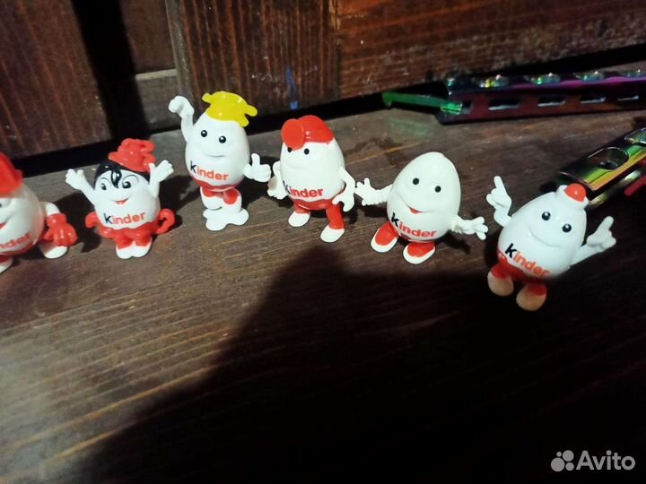 Игрушки Киндер яйцо