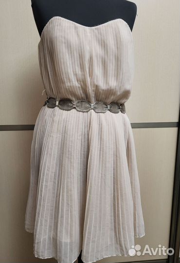 Платье на корсете плисе