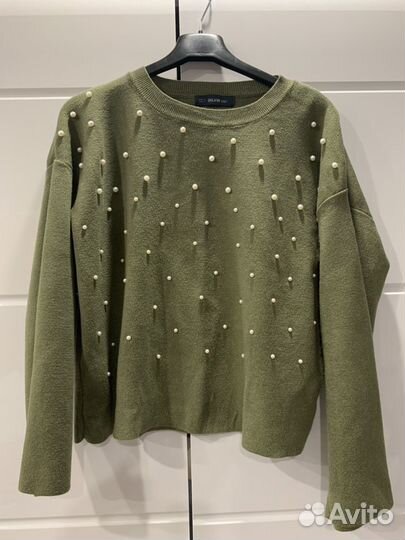 Свитшот с бусинами