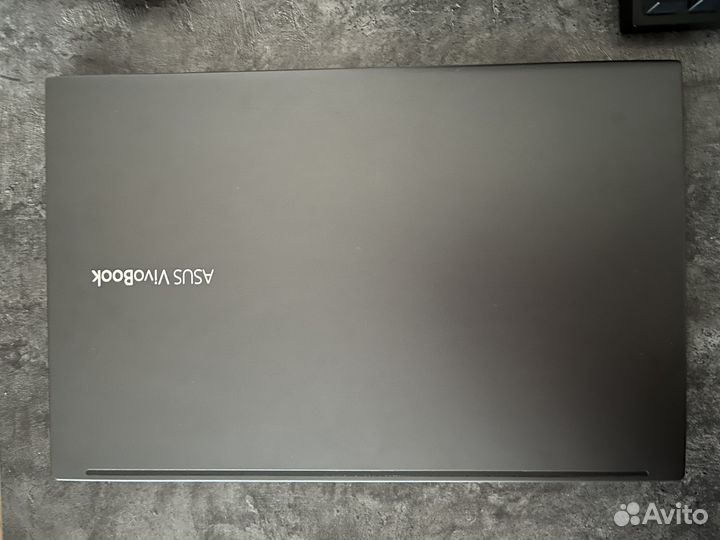 Asus vivobook 15.6 S533FL