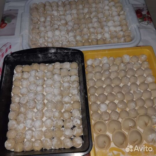 Пельмени и колбаса домашняя
