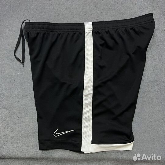 Шорты Nike Размер XL легкие оригинал