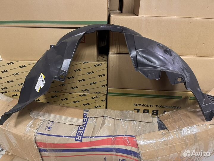 Renault Logan 2 подкрылок передний