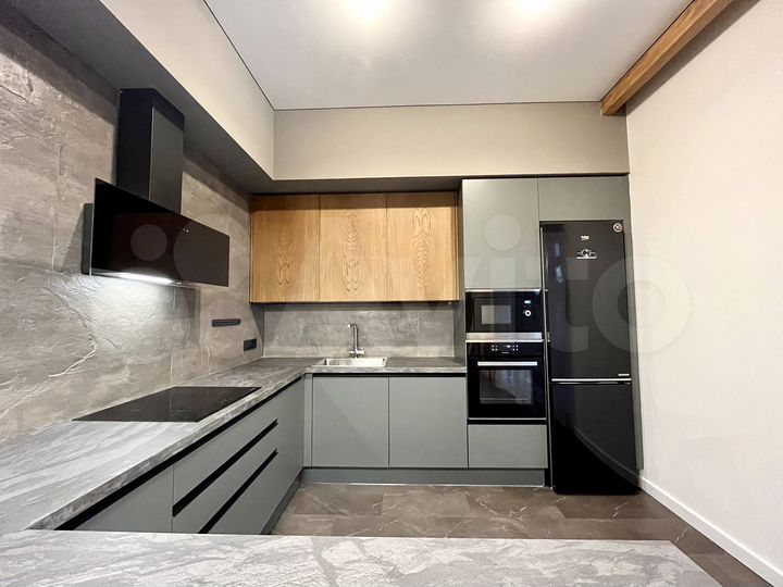 Дом 218 м² на участке 6 сот.