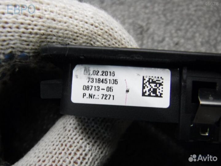 Кнопка стеклоподъемника передняя правая BMW F31 LC