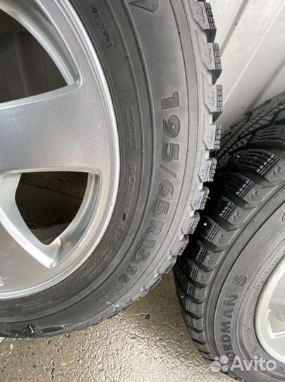 R15 Nokian Tyres Nordman 5 195/65, PCD 5x108 DIA 63.4