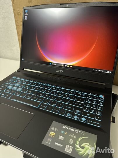 Ноутбук игровой MSI Bravo 15 C7VE-070XRU
