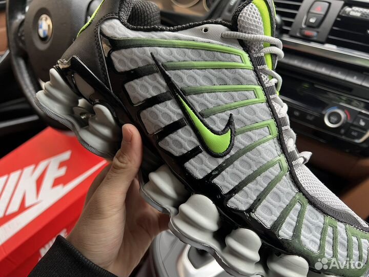 Кроссовки Nike Shox