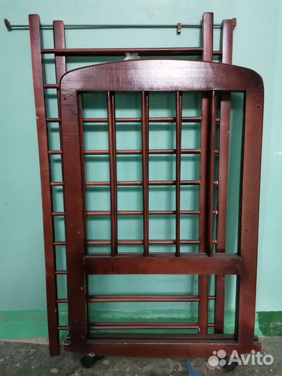 Кроватка детская