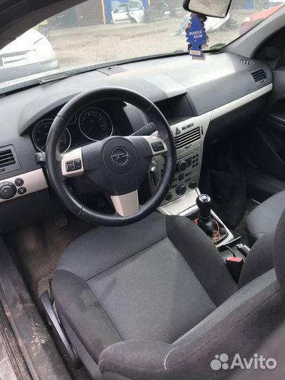 Салон Opel Astra H 2007г Универсал