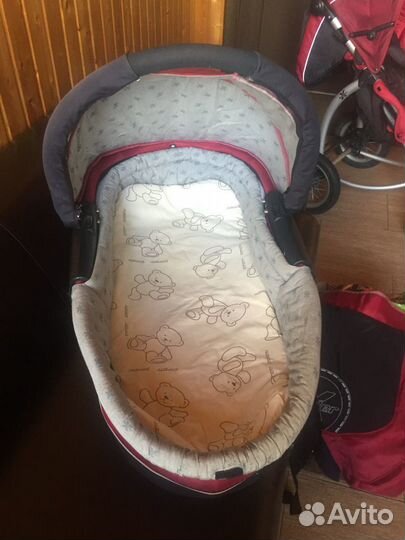 Прогулочная коляска