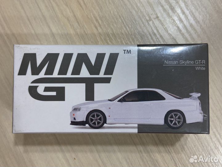 Mini GT 1:64 Nissan Skyline GT-R R34 белый