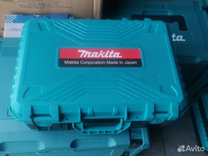 Набор инструментов 3в1 аккумуляторный makita