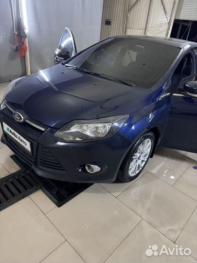 Ford Focus 1.6 МТ, 2012, 285 000 км