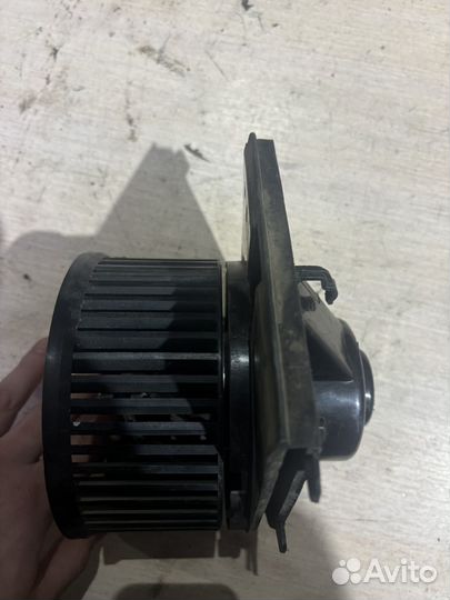 Моторчик отопителя skoda octavia a4 tour