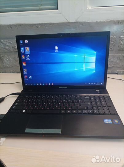 Ноутбук core i3/4GB/GT520MX SSD+HDD для игр