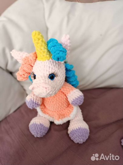 Плюшевый единорог