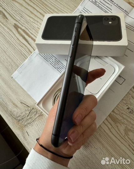 iPhone 11, 128 ГБ
