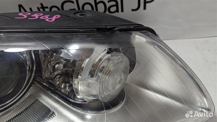 Фара правая Volkswagen Passat
