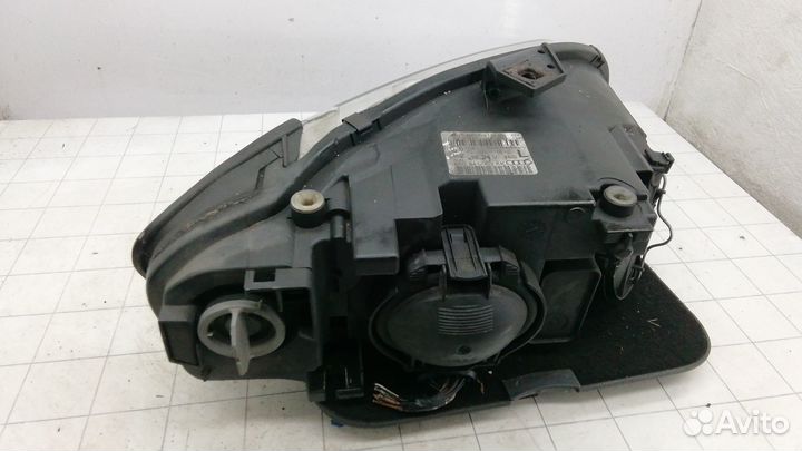 Фара 8E0941030BB Audi A4 B7 (2004-2007)