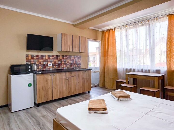 Дом 650 м² на участке 7,5 сот.