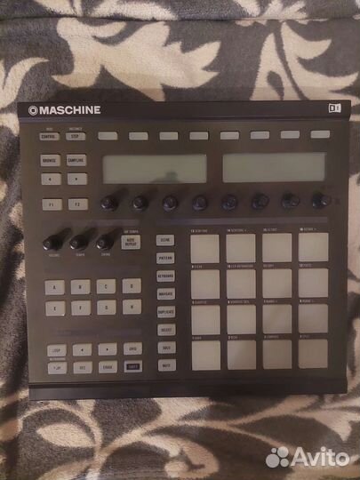 Native instruments maschine mk1