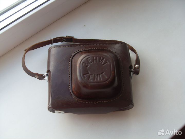 Плёночный фотоаппарат 