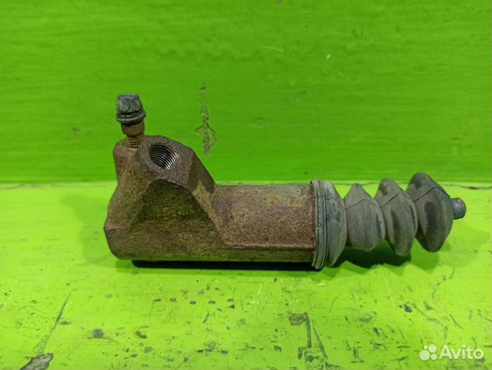 Рабочий цилиндр сцепления Toyota Corolla E150 1ZR