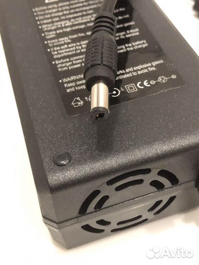 Зарядное устройство для электровелосипеда самоката