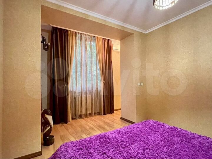 3-к. квартира, 77 м², 2/5 эт.